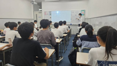 ▲長田・神戸・兵庫クラスの「理科特講」の様子(今回の物理はなかなか教えがいがあります！)