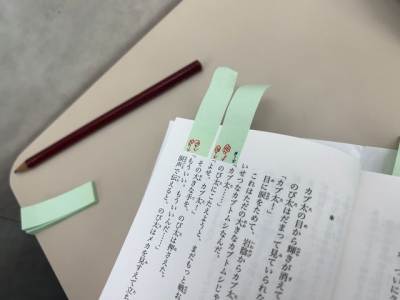 ▲付箋を駆使して効率よく書き上げます！