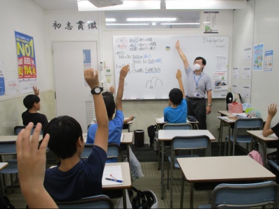 朝から元気いっぱい小学生！